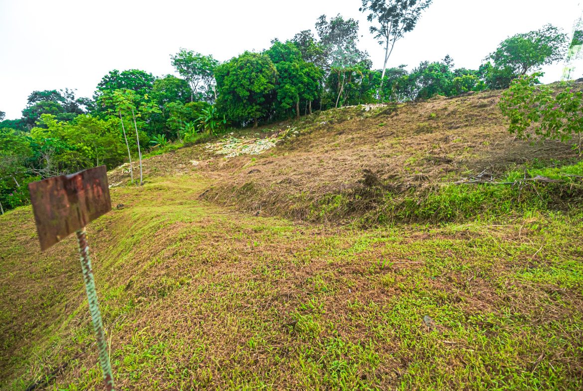 STUNNING OCEAN-VIEW LOT WITH TRANQUIL SURROUNDINGS – 0.5 ACRES