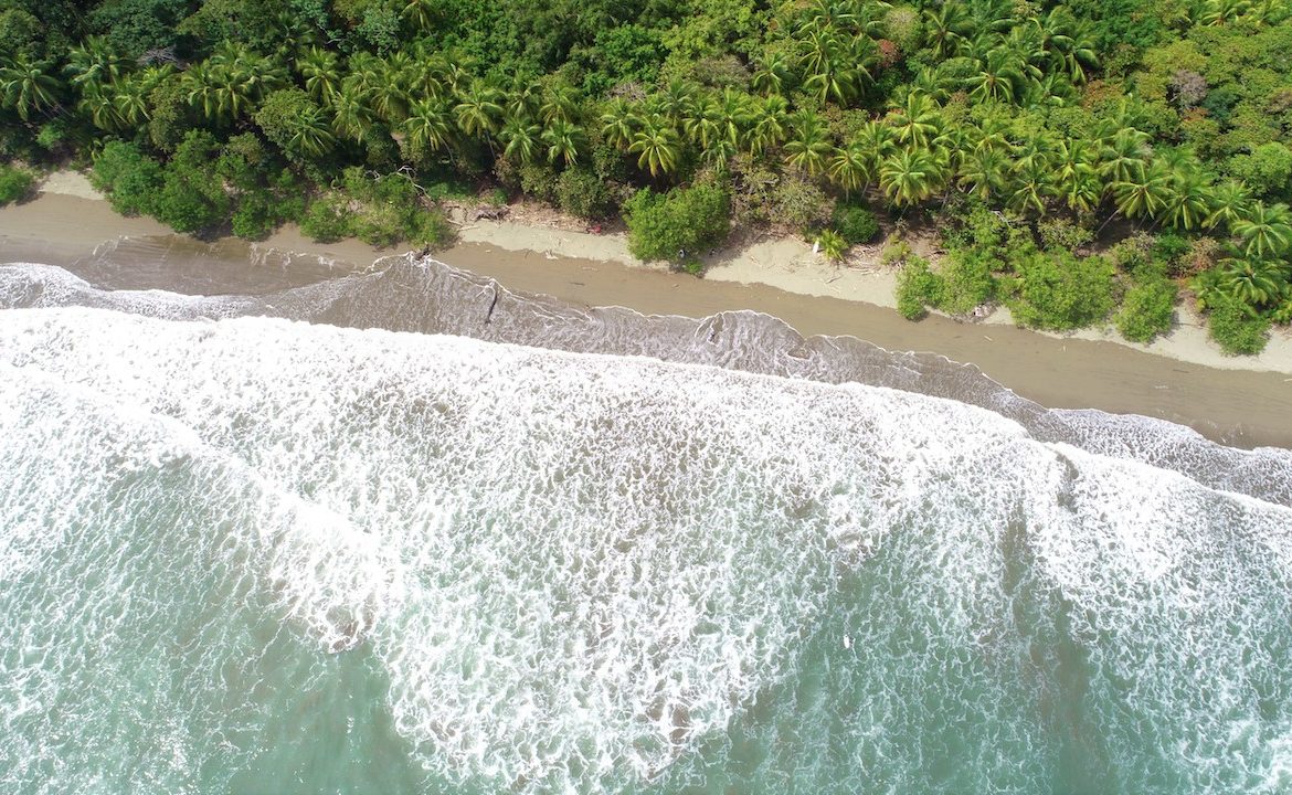 COMMERCIAL AND RESIDENCIAL LOT WALKING DISTANCE TO THE BEACH – 1.23 ACRES