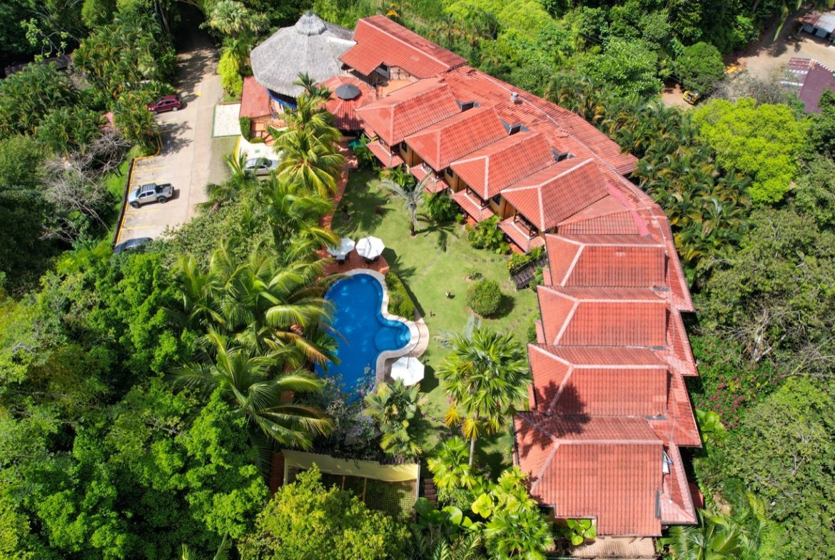 ONE OF A KIND LUXURY BOUTIQUE HOTEL WITH OCEAN AND JUNGLE VIEWS
