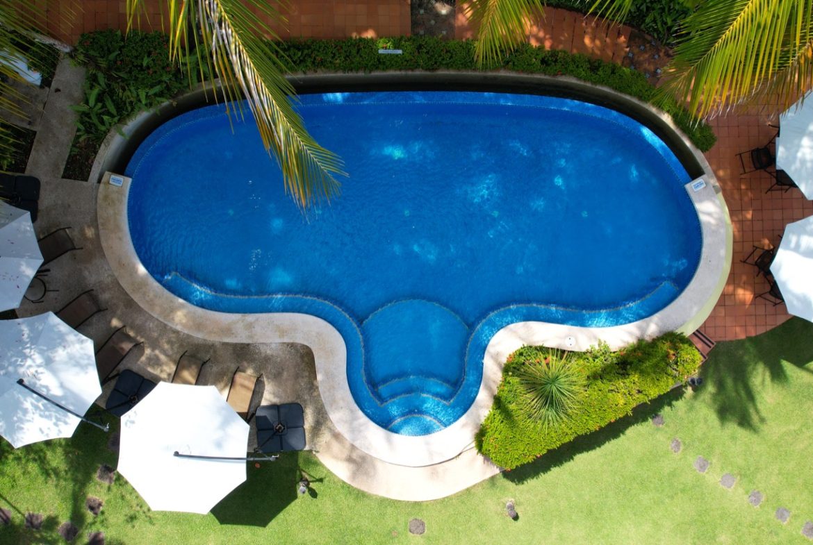 ONE OF A KIND LUXURY BOUTIQUE HOTEL WITH OCEAN AND JUNGLE VIEWS