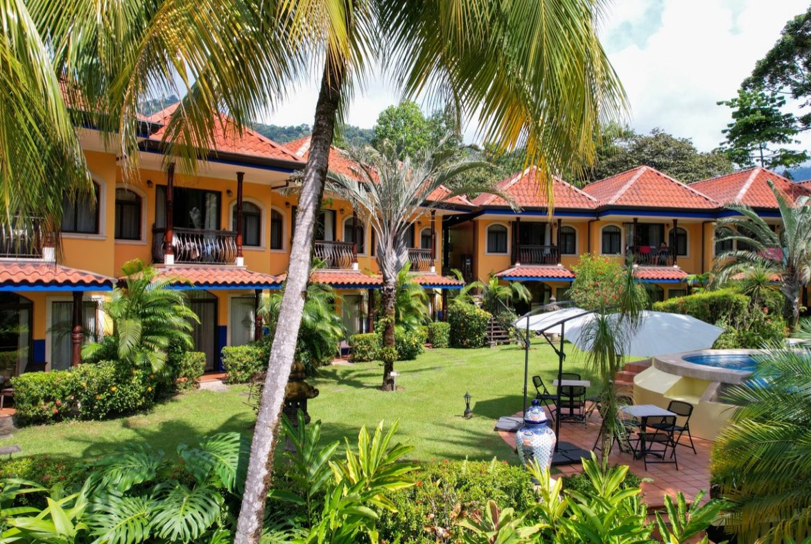 ONE OF A KIND LUXURY BOUTIQUE HOTEL WITH OCEAN AND JUNGLE VIEWS