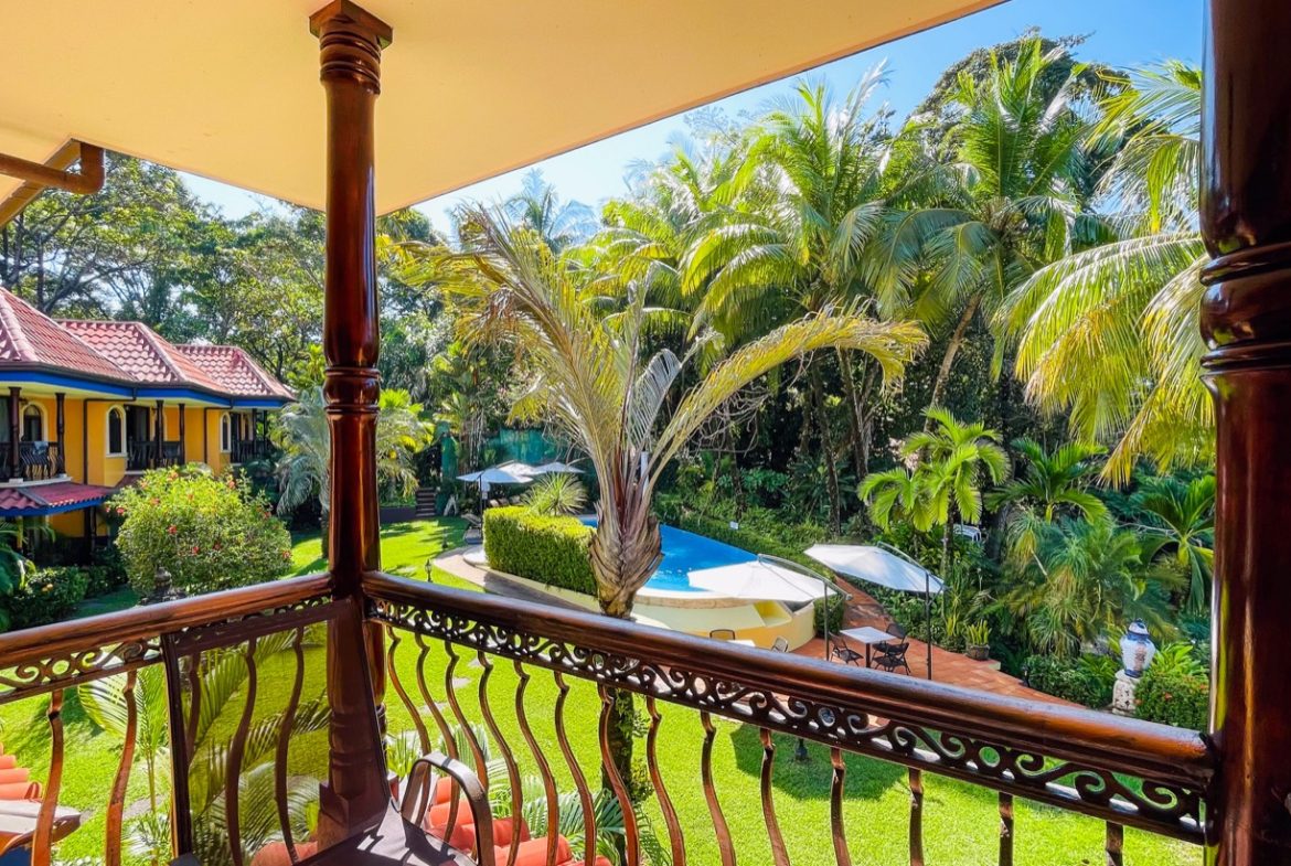 ONE OF A KIND LUXURY BOUTIQUE HOTEL WITH OCEAN AND JUNGLE VIEWS