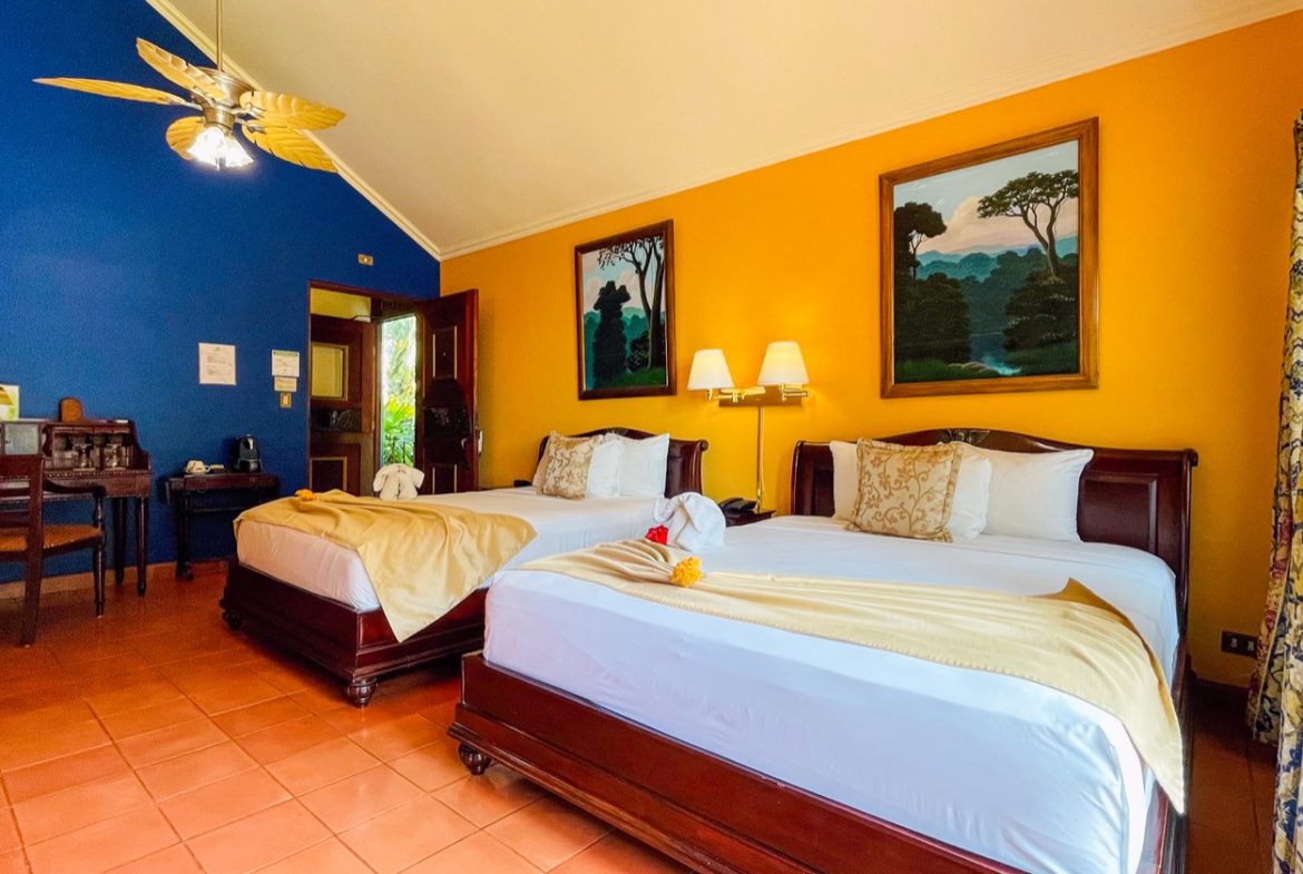 ONE OF A KIND LUXURY BOUTIQUE HOTEL WITH OCEAN AND JUNGLE VIEWS