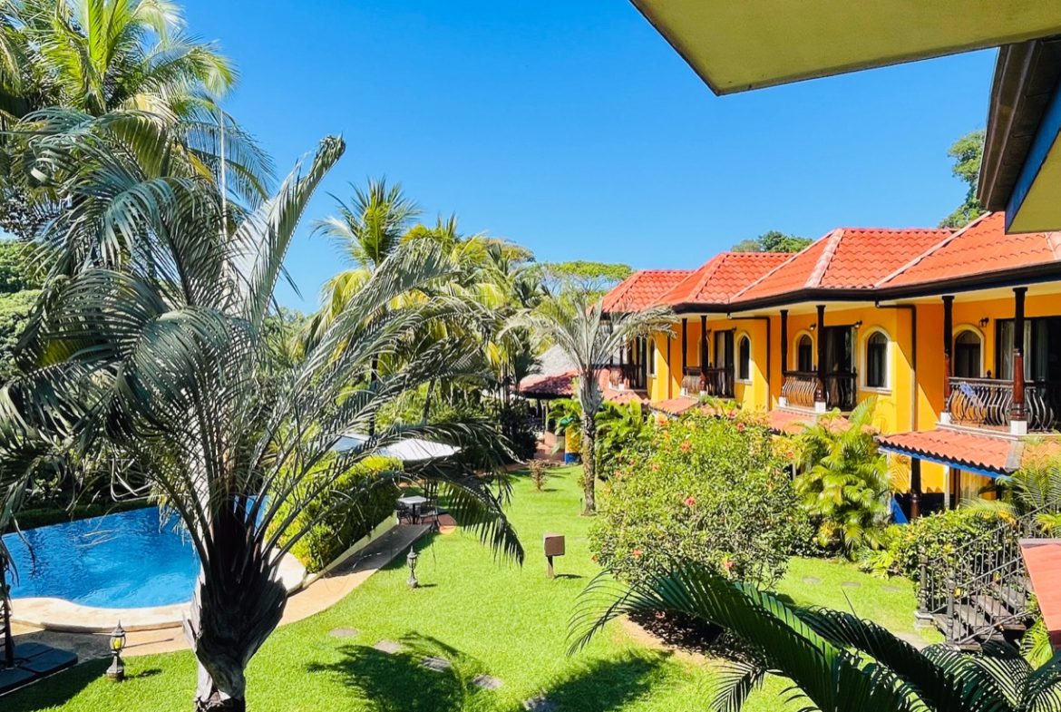 ONE OF A KIND LUXURY BOUTIQUE HOTEL WITH OCEAN AND JUNGLE VIEWS