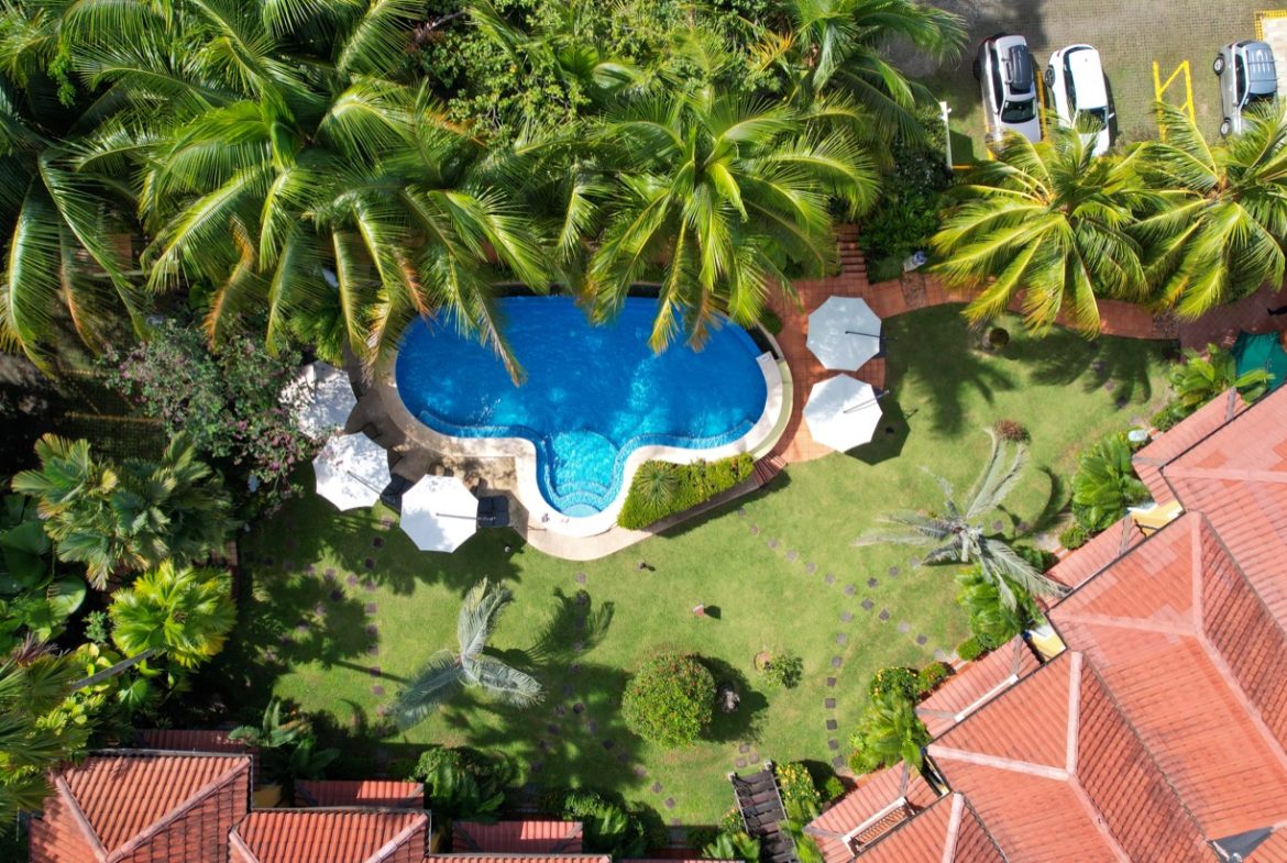 ONE OF A KIND LUXURY BOUTIQUE HOTEL WITH OCEAN AND JUNGLE VIEWS