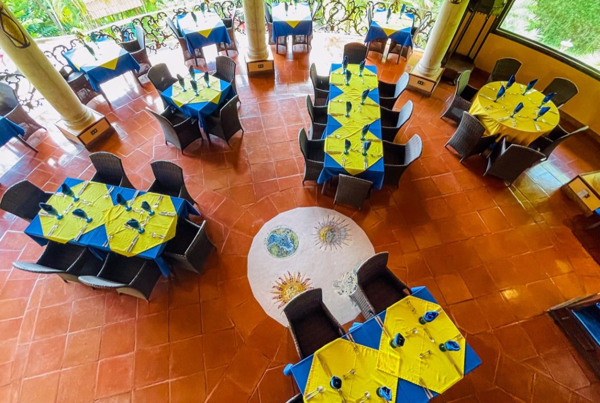 ONE OF A KIND LUXURY BOUTIQUE HOTEL WITH OCEAN AND JUNGLE VIEWS