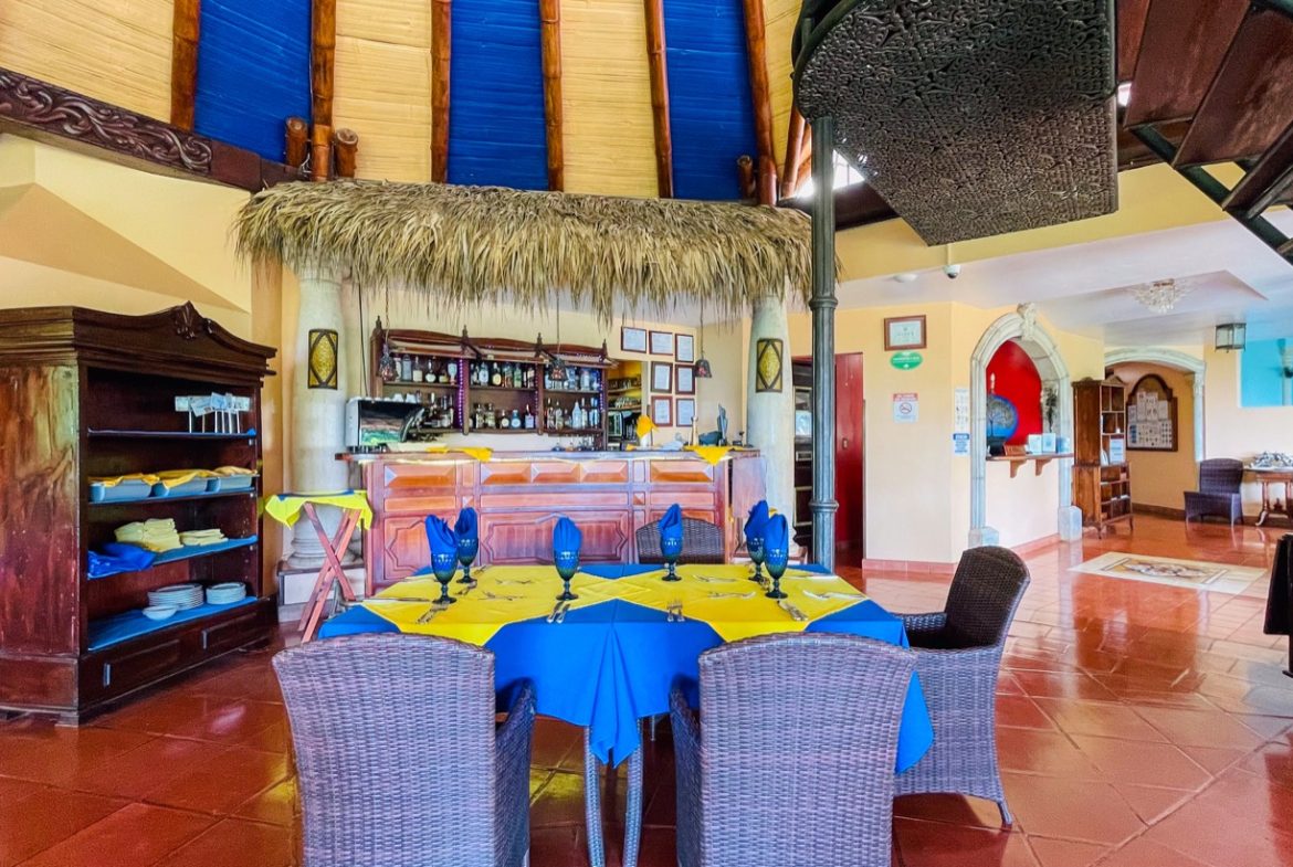 ONE OF A KIND LUXURY BOUTIQUE HOTEL WITH OCEAN AND JUNGLE VIEWS