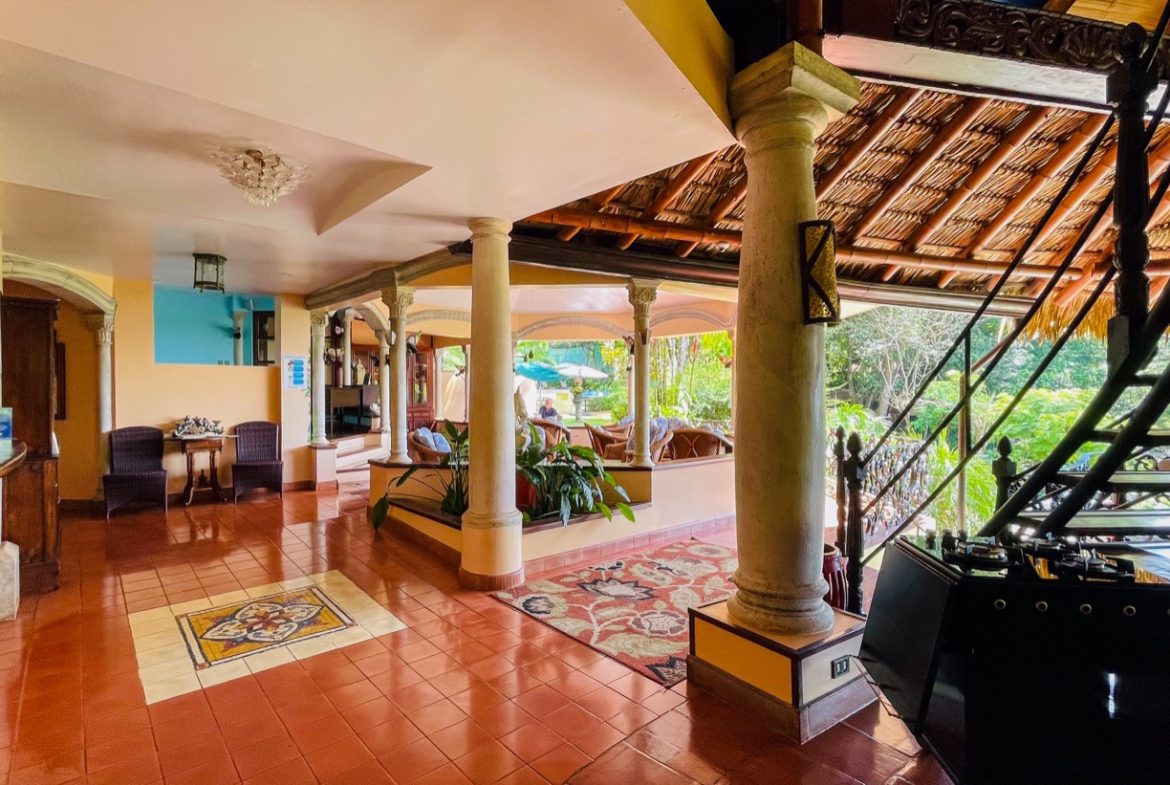 ONE OF A KIND LUXURY BOUTIQUE HOTEL WITH OCEAN AND JUNGLE VIEWS