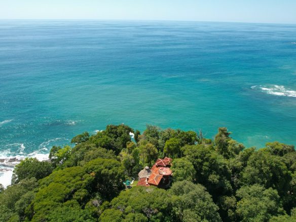 BEACHFRONT COLONIAL ESTATE IN ESCALERAS, Dominical, Costa Rica — photo 1