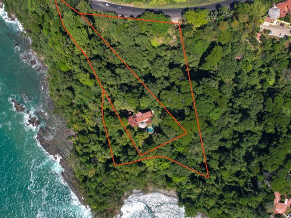 BEACHFRONT COLONIAL ESTATE IN ESCALERAS, Dominical, Costa Rica — photo 7