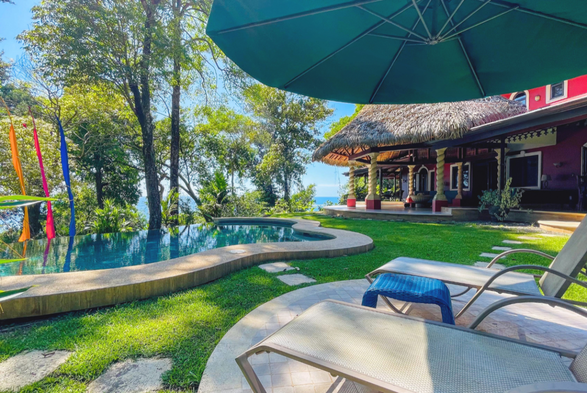 BEACHFRONT COLONIAL ESTATE IN ESCALERAS, Uvita, Costa Rica — photo 5