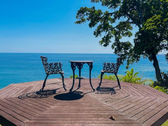 BEACHFRONT COLONIAL ESTATE IN ESCALERAS, Dominical, Costa Rica — photo 3