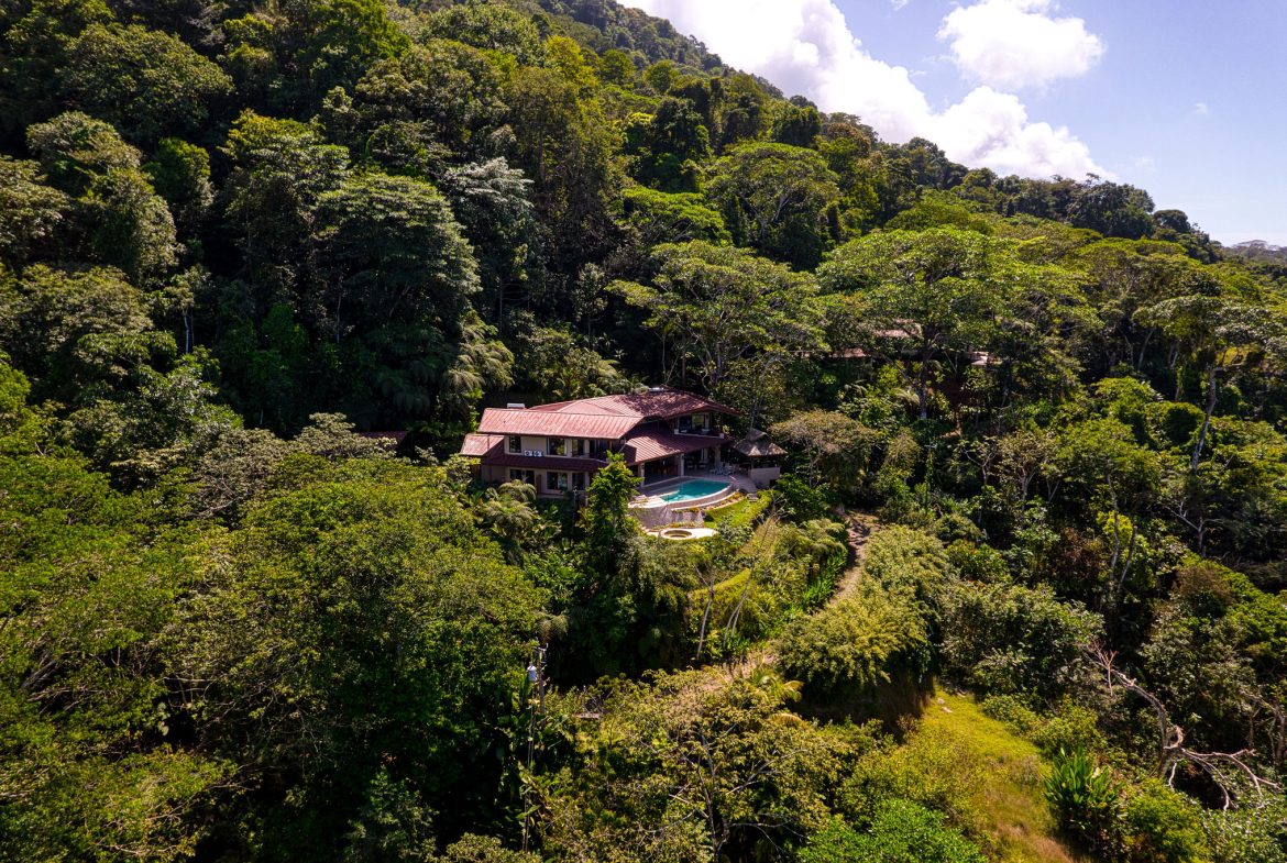 Casa Bambú – LUXURY 5 BEDROOM ESTATE WITH EXCEPTIONAL OCEAN VIEWS