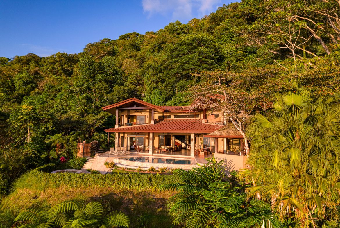 Casa Bambú – LUXURY 5 BEDROOM ESTATE WITH EXCEPTIONAL OCEAN VIEWS