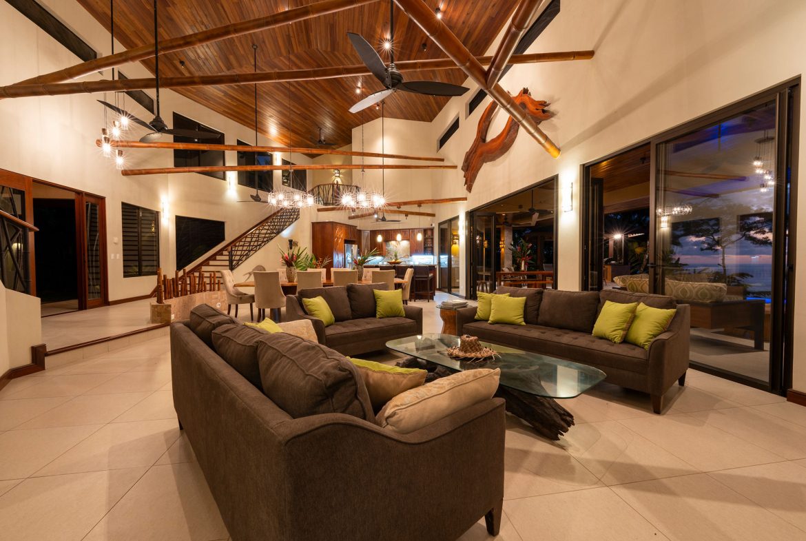 Casa Bambú – LUXURY 5 BEDROOM ESTATE WITH EXCEPTIONAL OCEAN VIEWS