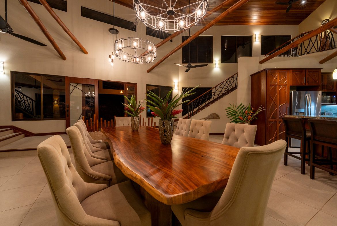 Casa Bambú – LUXURY 5 BEDROOM ESTATE WITH EXCEPTIONAL OCEAN VIEWS