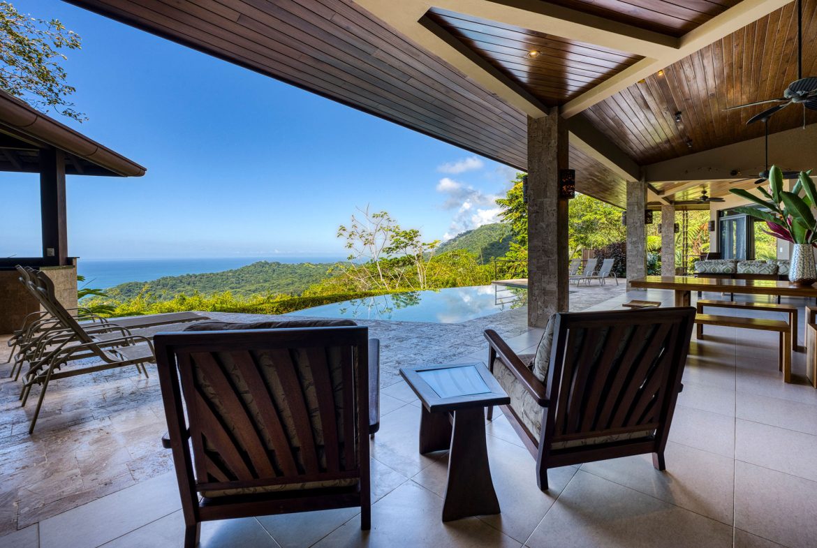 Casa Bambú – LUXURY 5 BEDROOM ESTATE WITH EXCEPTIONAL OCEAN VIEWS