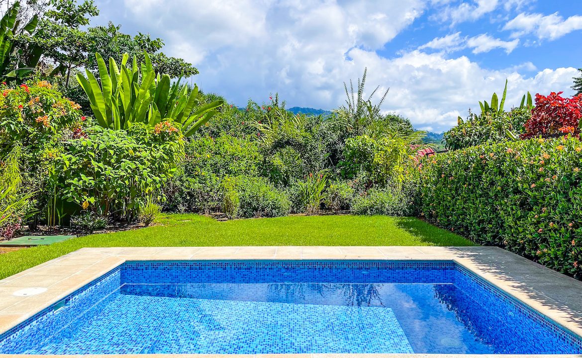 MOUNTAIN VIEW – 2 BEDROOM HOME WITH POOL IN OJOCHAL, Uvita, Costa Rica — photo 2