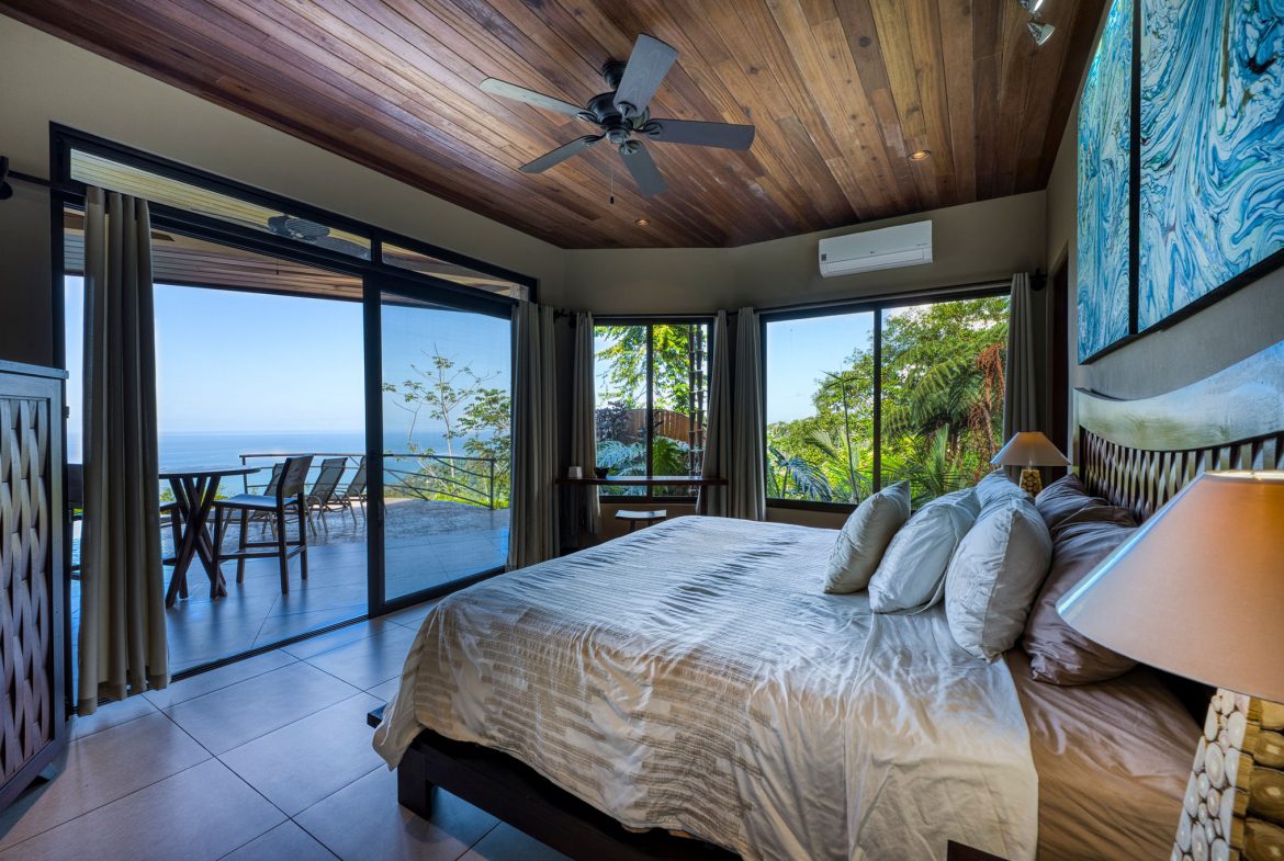 Casa Bambú – LUXURY 5 BEDROOM ESTATE WITH EXCEPTIONAL OCEAN VIEWS