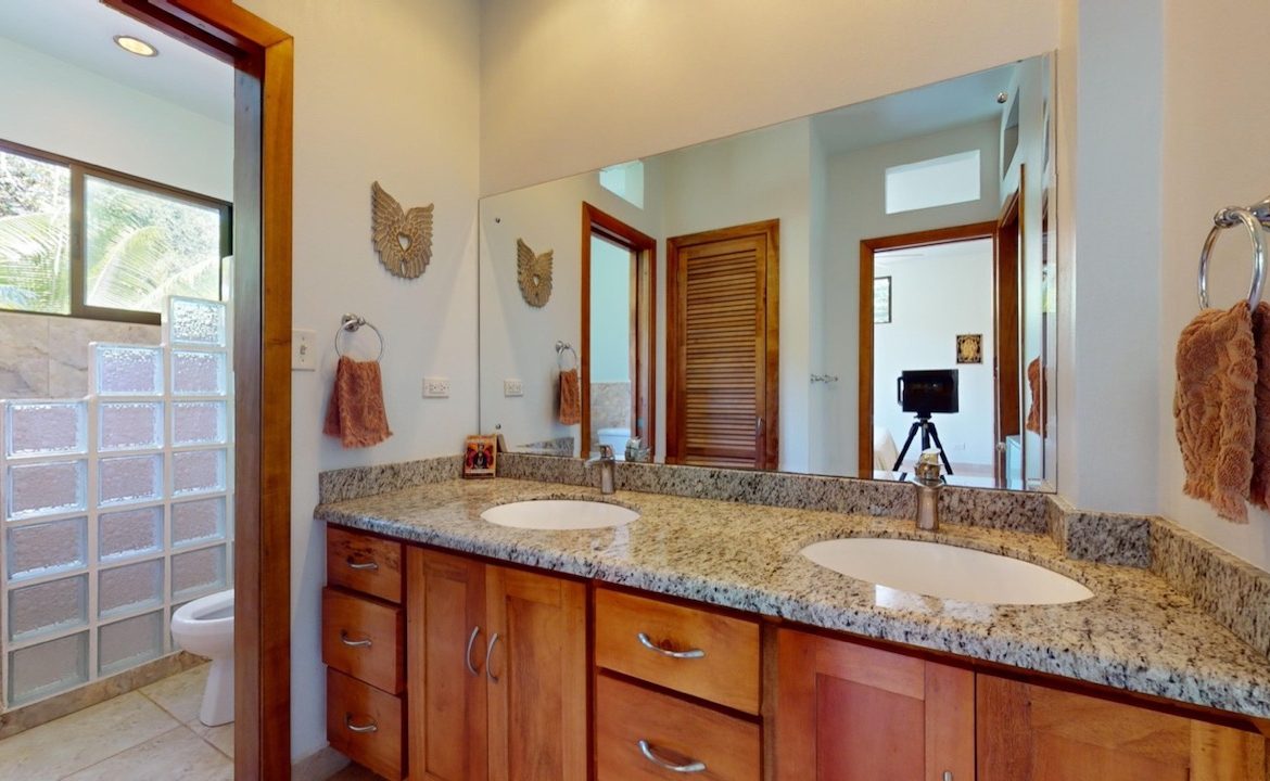 A HOLISTIC SANCTUARY IN SERENITY GARDENS – 1.03 ACRES
