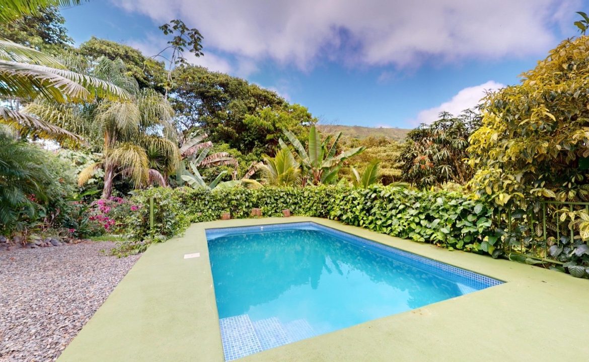 A HOLISTIC SANCTUARY IN SERENITY GARDENS – 1.03 ACRES
