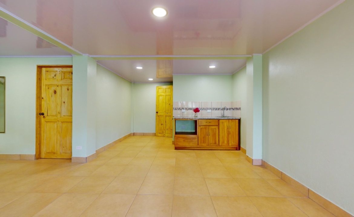 A HOLISTIC SANCTUARY IN SERENITY GARDENS – 1.03 ACRES