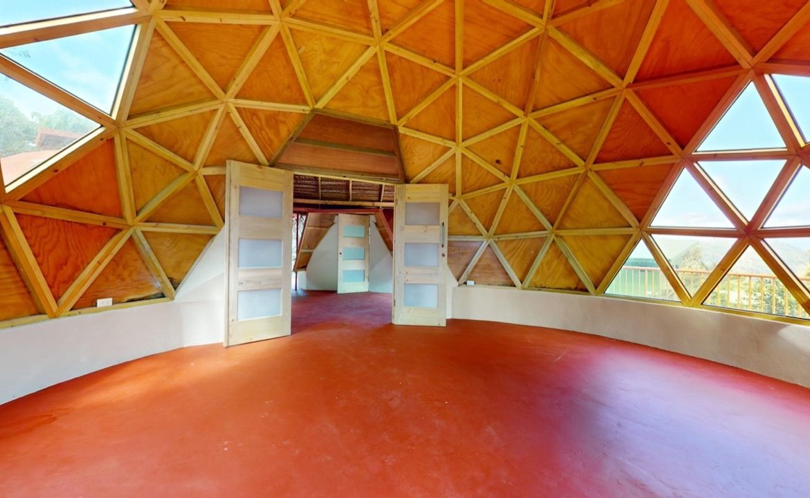 A HOLISTIC SANCTUARY IN SERENITY GARDENS – 1.03 ACRES