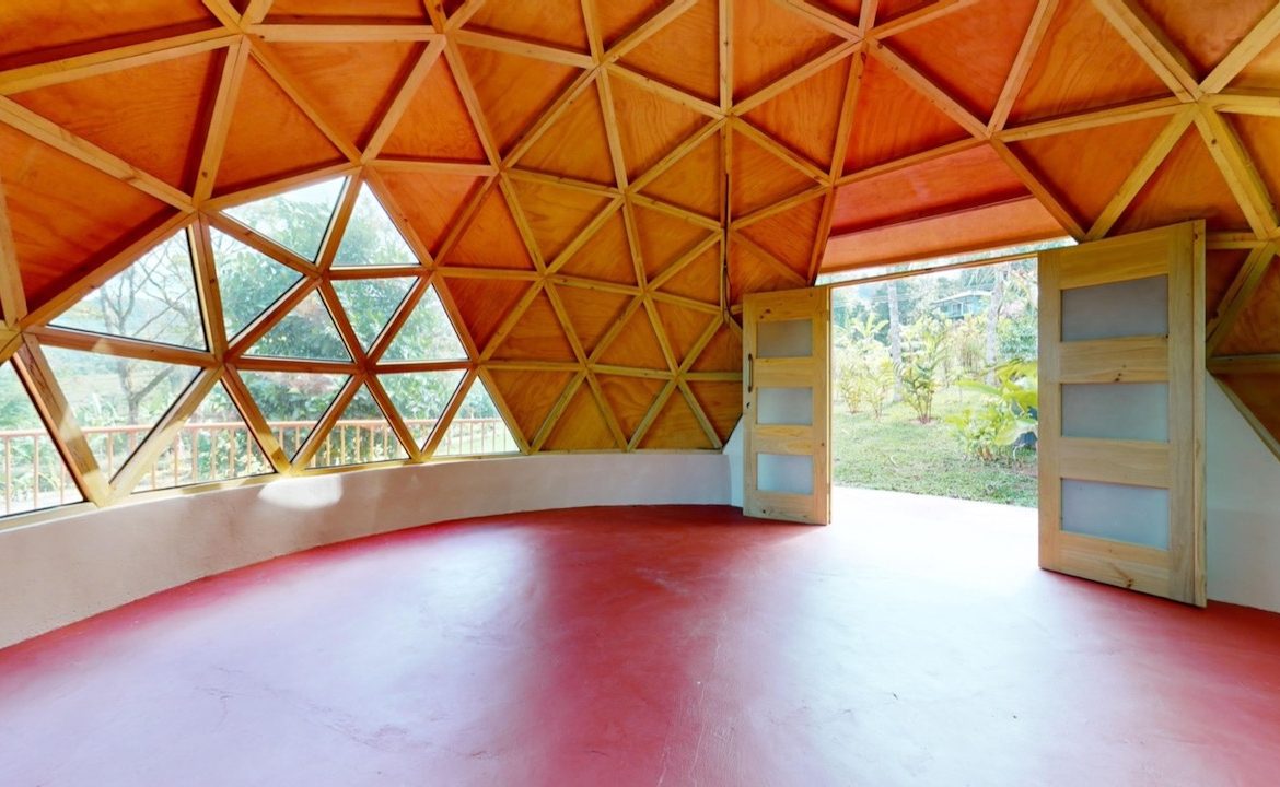 A HOLISTIC SANCTUARY IN SERENITY GARDENS – 1.03 ACRES