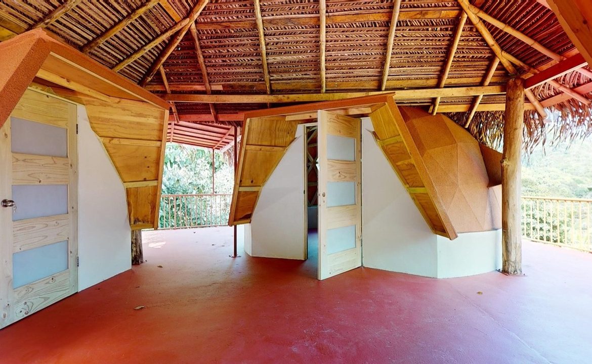A HOLISTIC SANCTUARY IN SERENITY GARDENS – 1.03 ACRES