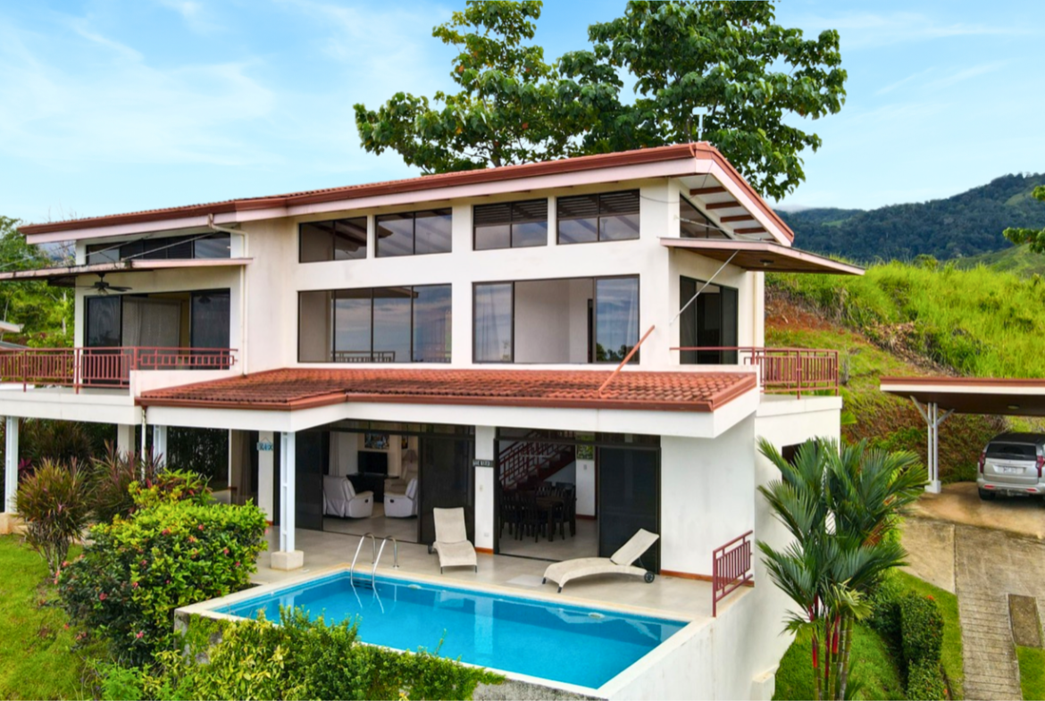 3-BEDROOM OCEAN VIEW HOME IN GATED COMMUNITY – 0.24 ACRES