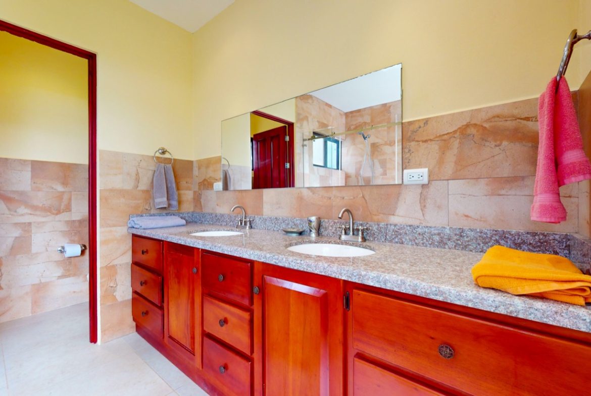 3-BEDROOM OCEAN VIEW HOME IN GATED COMMUNITY – 0.24 ACRES
