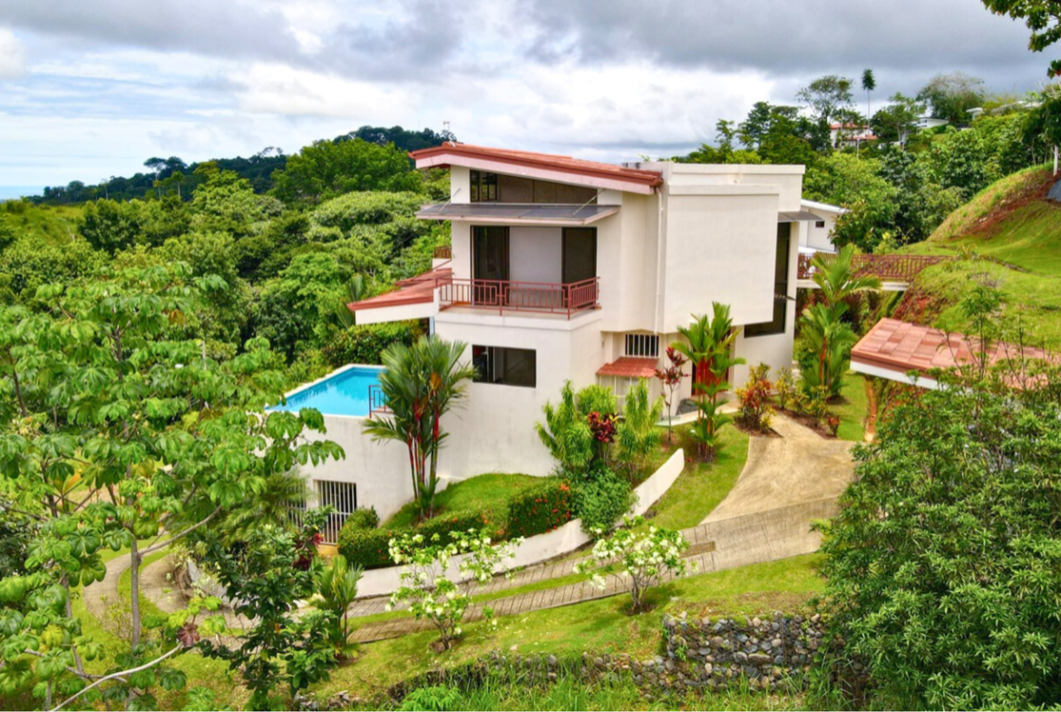 3-BEDROOM OCEAN VIEW HOME IN GATED COMMUNITY – 0.24 ACRES
