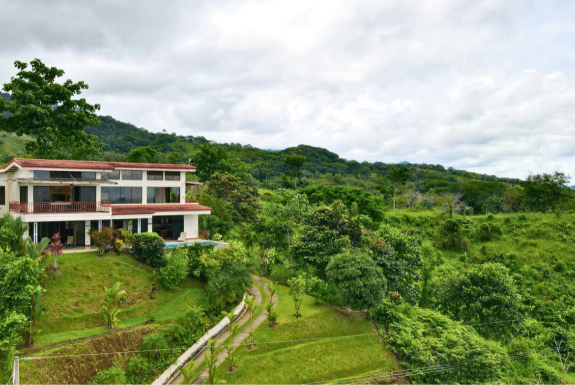 3-BEDROOM OCEAN VIEW HOME IN GATED COMMUNITY – 0.24 ACRES