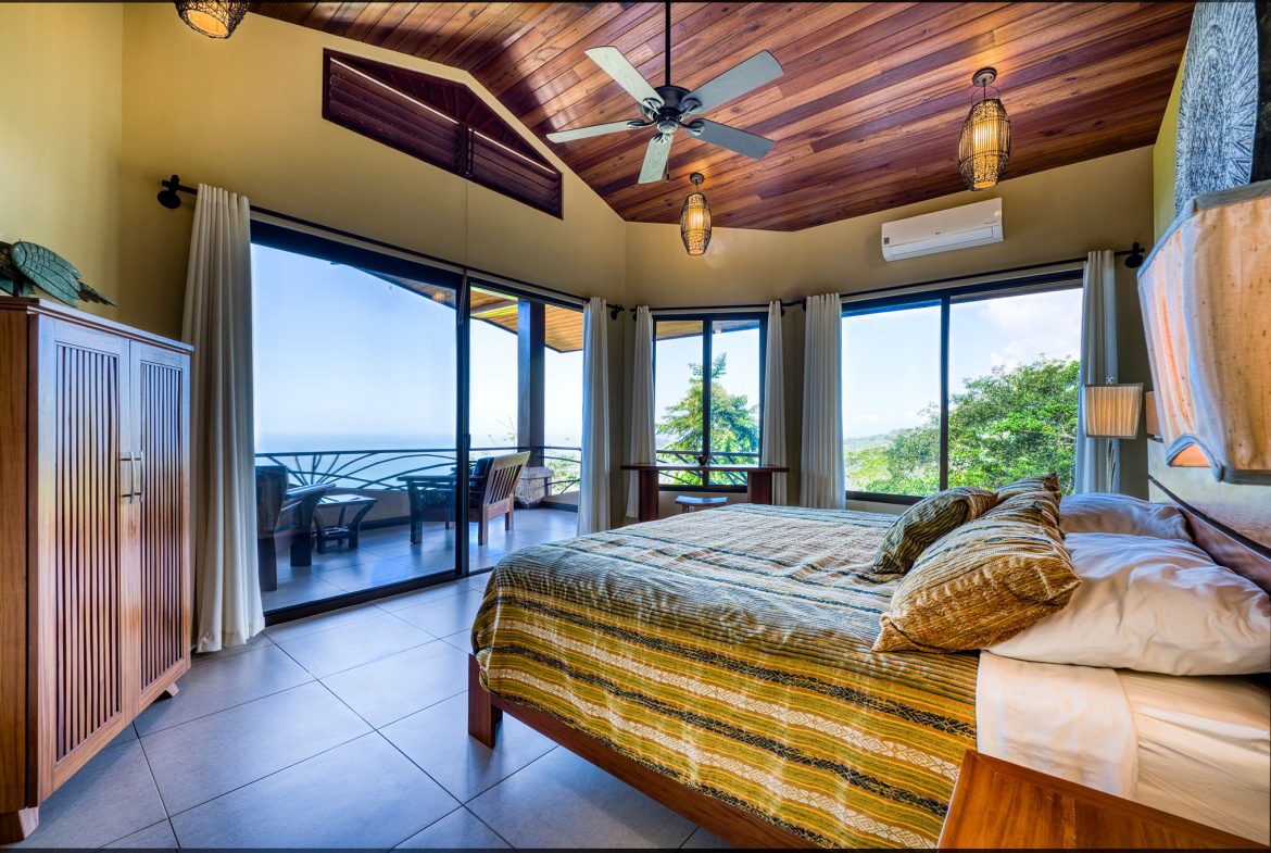 Casa Bambú – LUXURY 5 BEDROOM ESTATE WITH EXCEPTIONAL OCEAN VIEWS