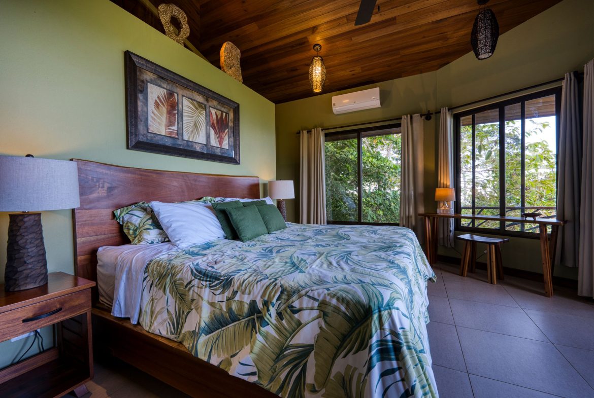 Casa Bambú – LUXURY 5 BEDROOM ESTATE WITH EXCEPTIONAL OCEAN VIEWS