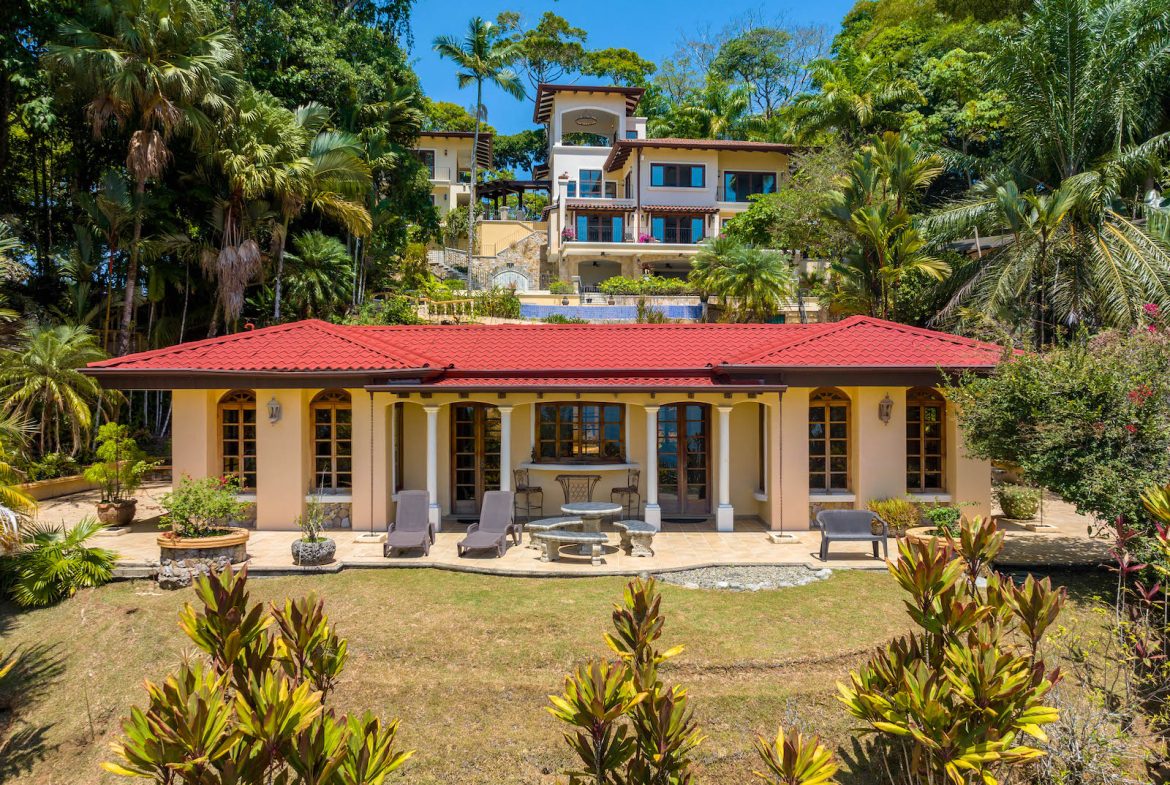 NIDO ESCONDIDO – EPIC OCEAN VIEW LUXURY ESTATE HOME, TWO GUEST VILLAS, AND POOL