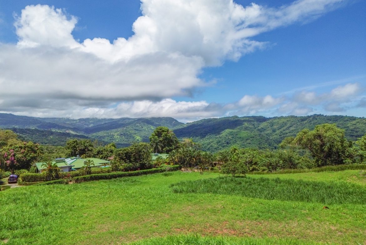 OCEAN VIEW BUILDING SITE NEAR DOMINICAL BEACH – 3.45 ACRES
