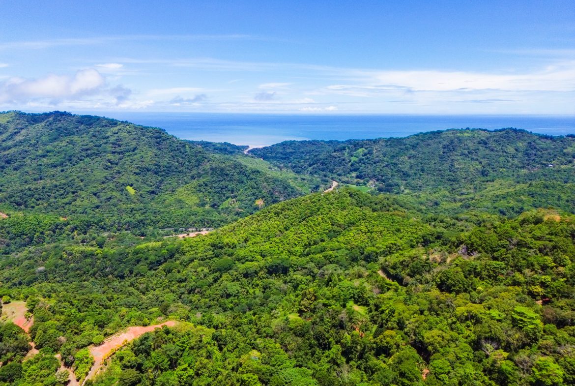 OCEAN VIEW BUILDING SITE NEAR DOMINICAL BEACH – 3.45 ACRES