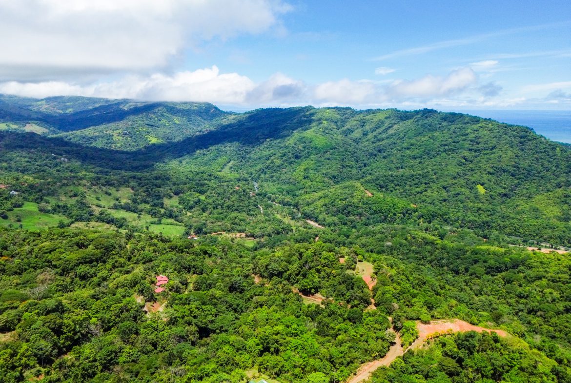 OCEAN VIEW BUILDING SITE NEAR DOMINICAL BEACH – 3.45 ACRES