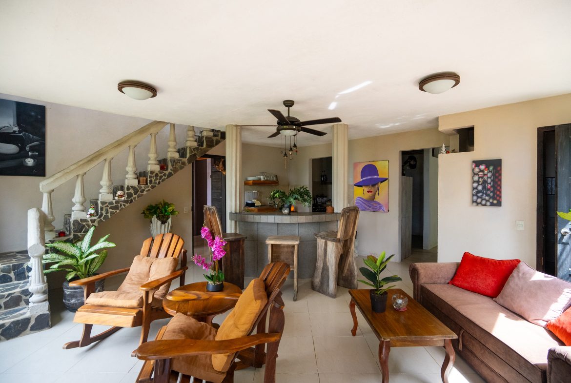 LUXURIOUS RETREAT WITH LARGE WATERFALL ON THE PROPERTY AND EXPANSIVE OCEAN VIEW – 12 ACRES