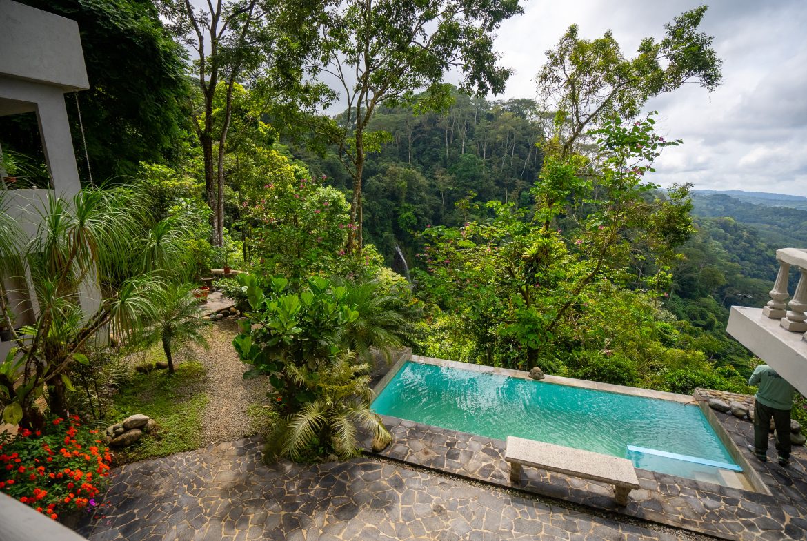 LUXURIOUS RETREAT WITH LARGE WATERFALL ON THE PROPERTY AND EXPANSIVE OCEAN VIEW – 12 ACRES