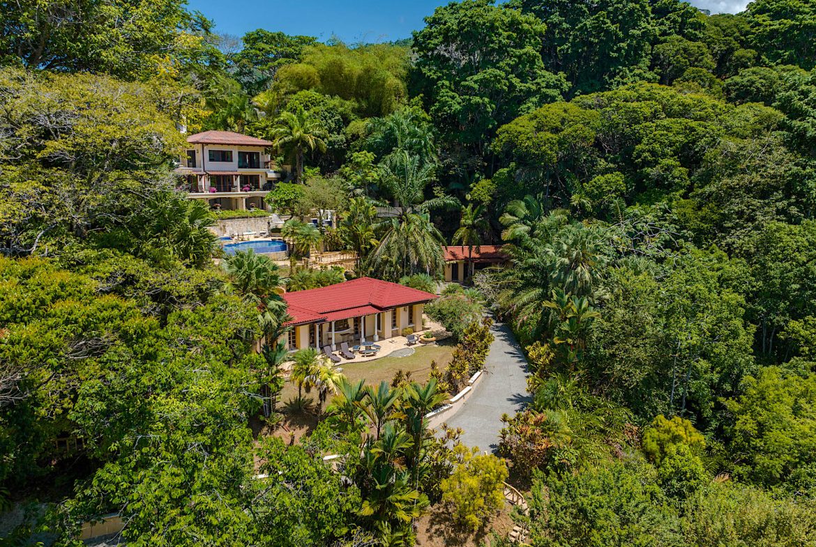 NIDO ESCONDIDO – EPIC OCEAN VIEW LUXURY ESTATE HOME, TWO GUEST VILLAS, AND POOL