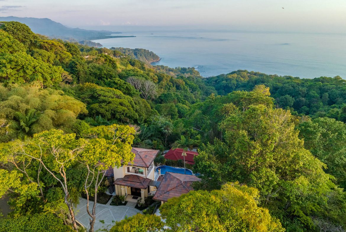 NIDO ESCONDIDO – EPIC OCEAN VIEW LUXURY ESTATE HOME, TWO GUEST VILLAS, AND POOL