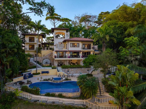 NIDO ESCONDIDO – EPIC OCEAN VIEW LUXURY ESTATE HOME, TWO GUEST VILLAS, AND POOL, Dominicalito, Costa Rica — photo 3