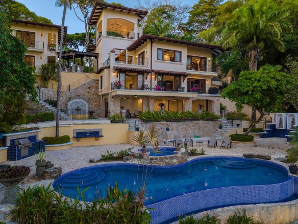 NIDO ESCONDIDO – EPIC OCEAN VIEW LUXURY ESTATE HOME, TWO GUEST VILLAS, AND POOL, Dominicalito, Costa Rica — photo 2