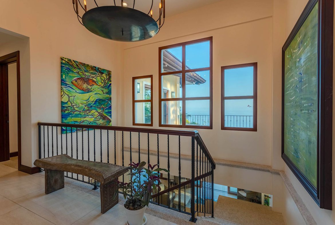 NIDO ESCONDIDO – EPIC OCEAN VIEW LUXURY ESTATE HOME, TWO GUEST VILLAS, AND POOL