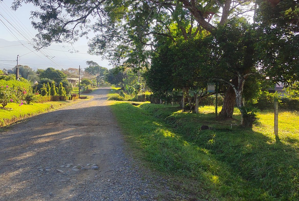 PRIME 1,100 M² LOT IN RESIDENCIAL LOS VIEJOS – FLAT, PRIVATE, AND READY TO BUILD
