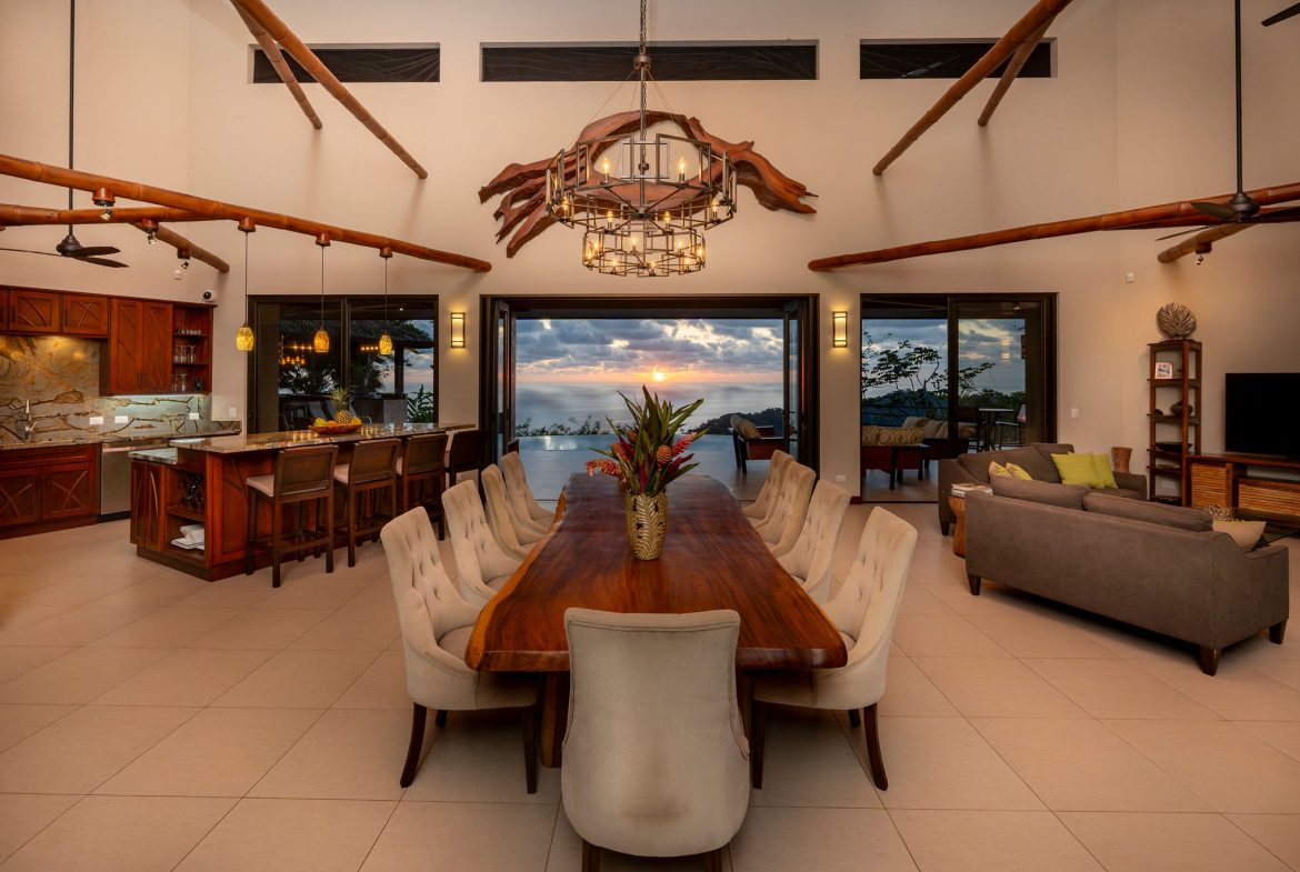 Casa Bambú – LUXURY 5 BEDROOM ESTATE WITH EXCEPTIONAL OCEAN VIEWS