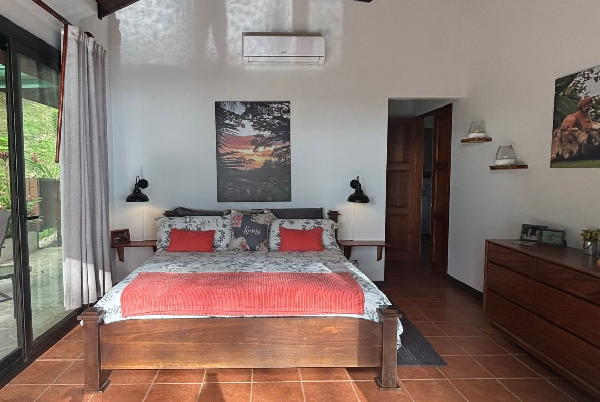 OCEAN VIEW HOME FOR RENT IN ESCALERAS