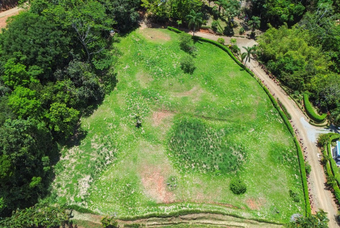 OCEAN VIEW BUILDING SITE NEAR DOMINICAL BEACH – 3.45 ACRES